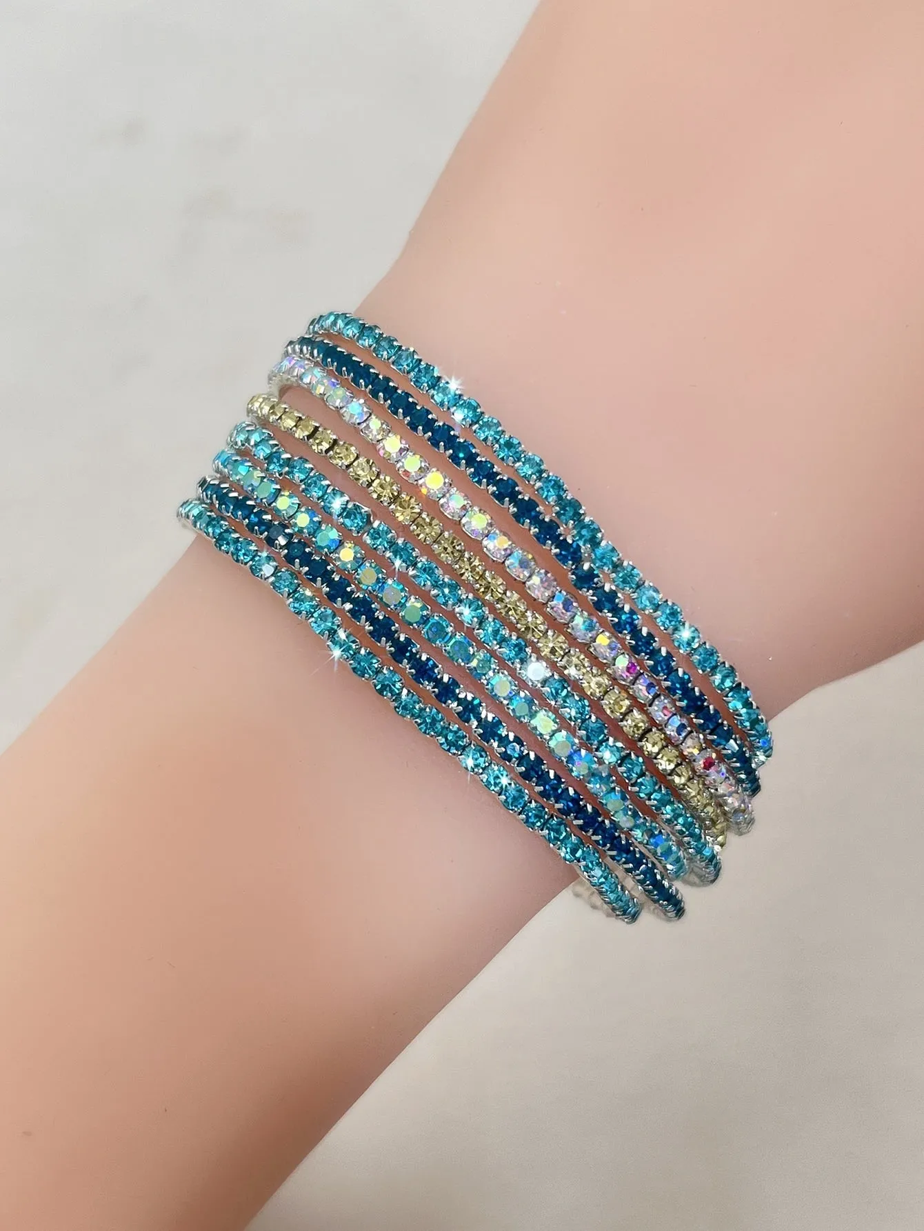 8pcs Purple Tone Stretchable Bracelets Decorated With Shining Rhinestones