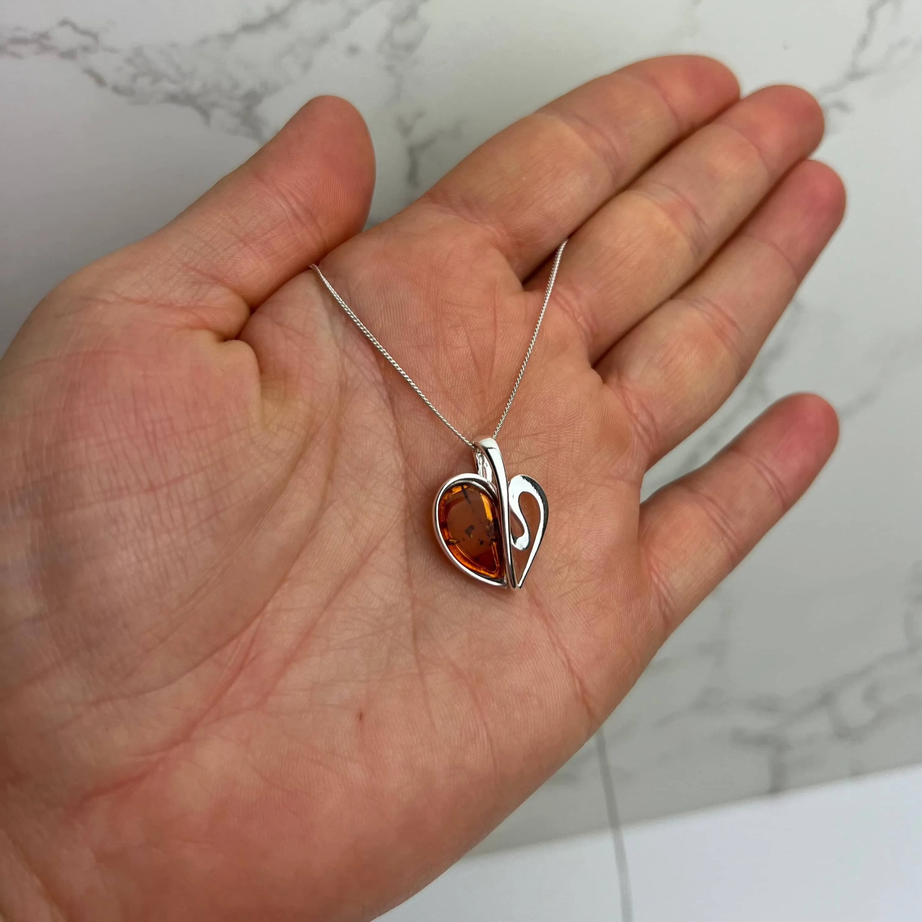 925 Sterling Silver & Baltic Amber Modern Heart Pendant - GL2015