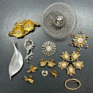 Assorted Bling Styles Gold Silver Tone Brooches Pins