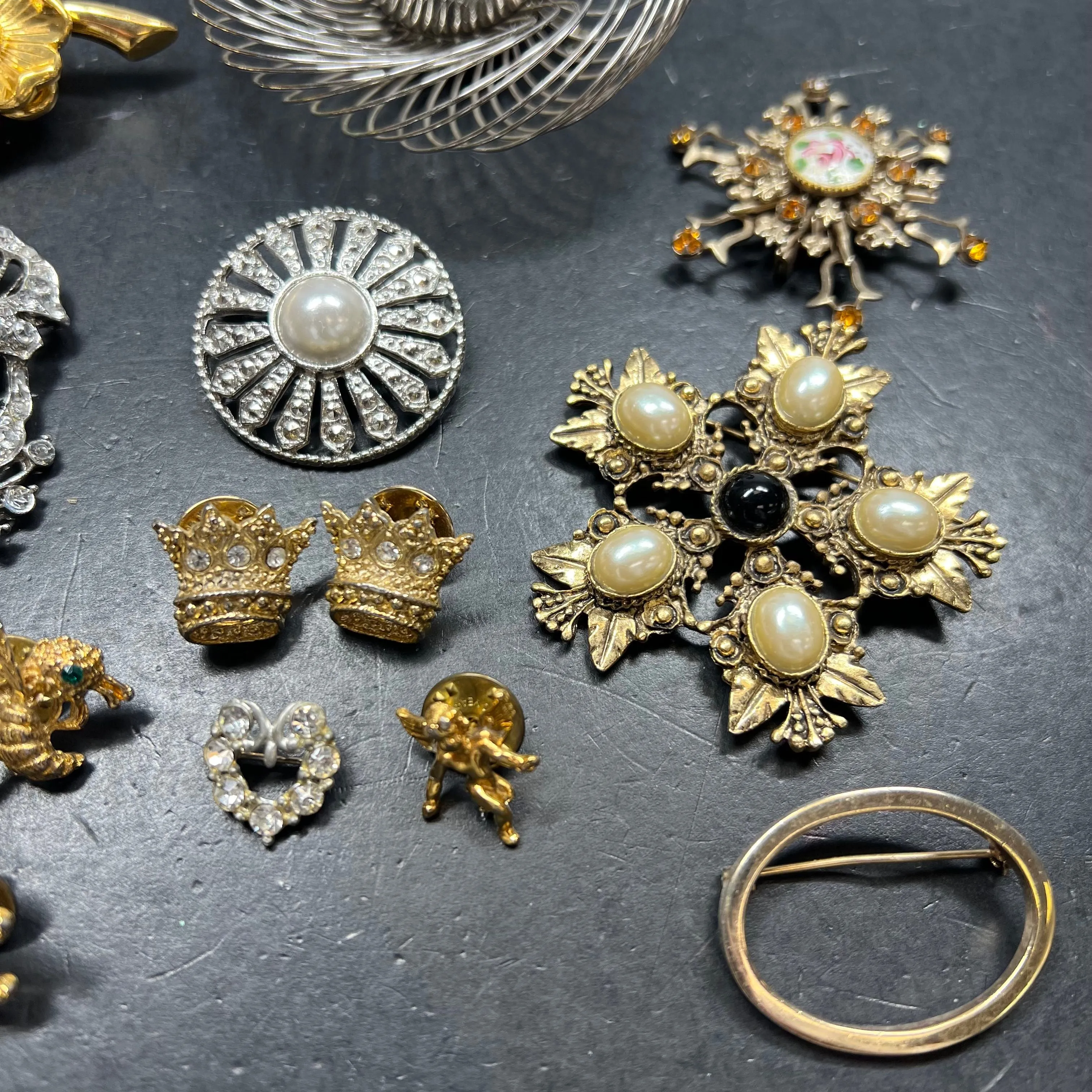 Assorted Bling Styles Gold Silver Tone Brooches Pins