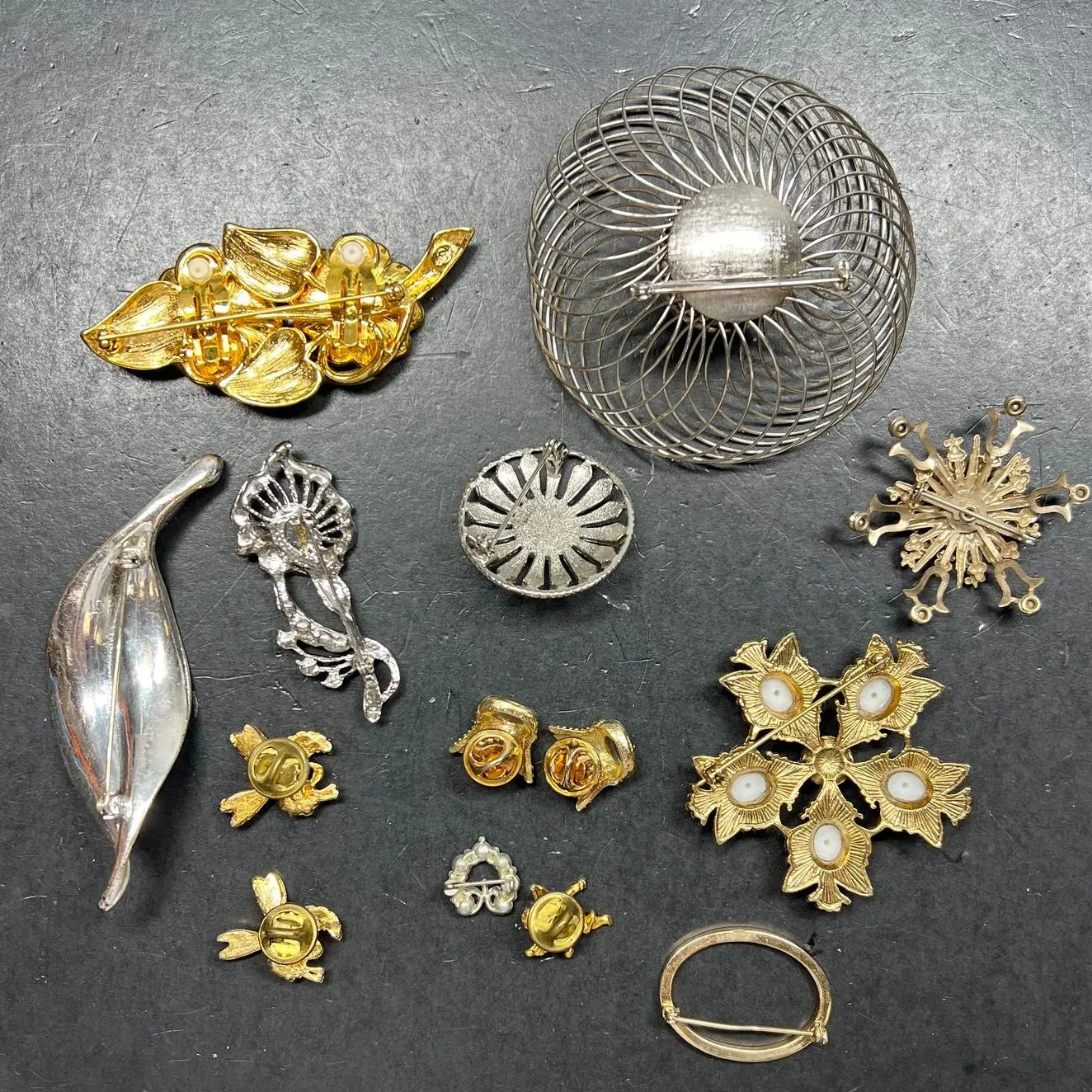 Assorted Bling Styles Gold Silver Tone Brooches Pins