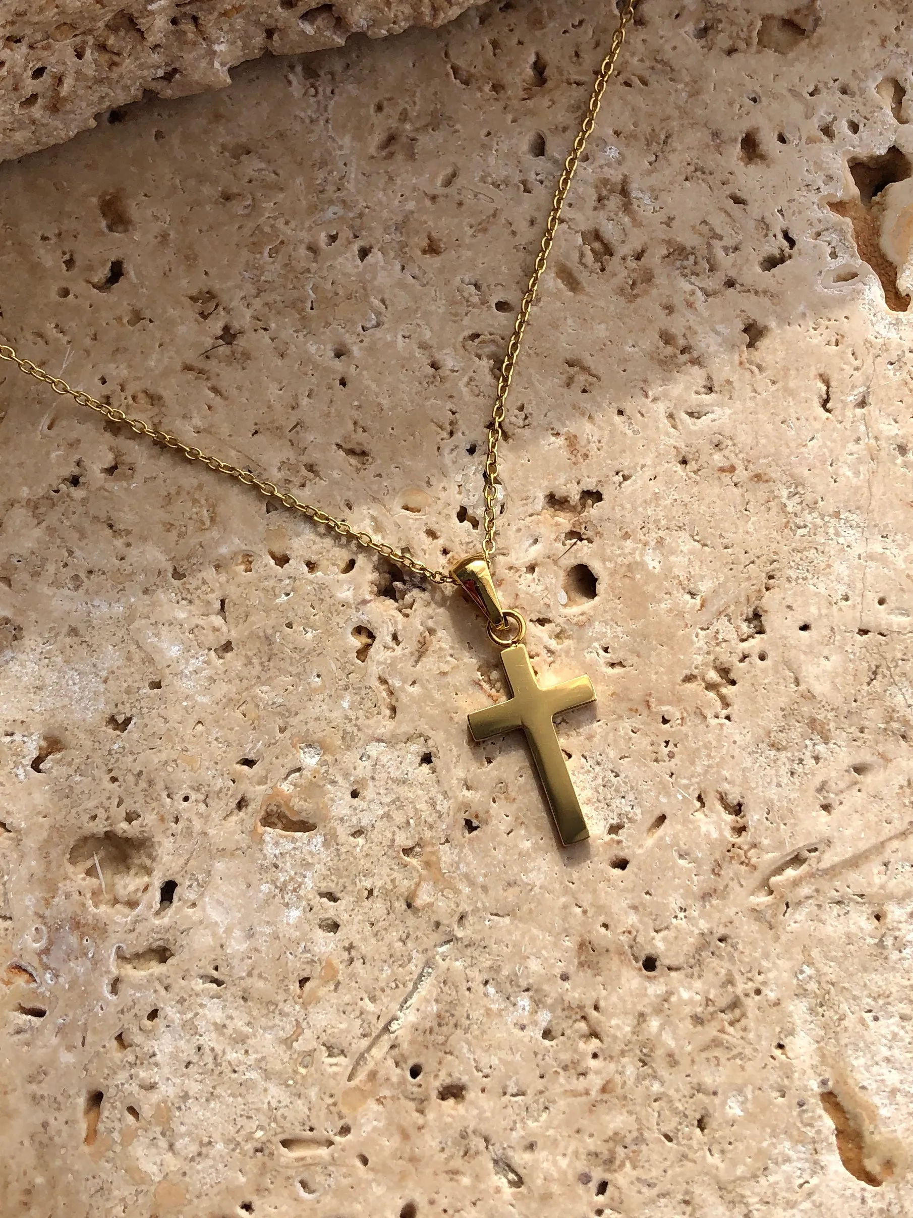 Cross Zircon Necklace | 18k Gold Plated