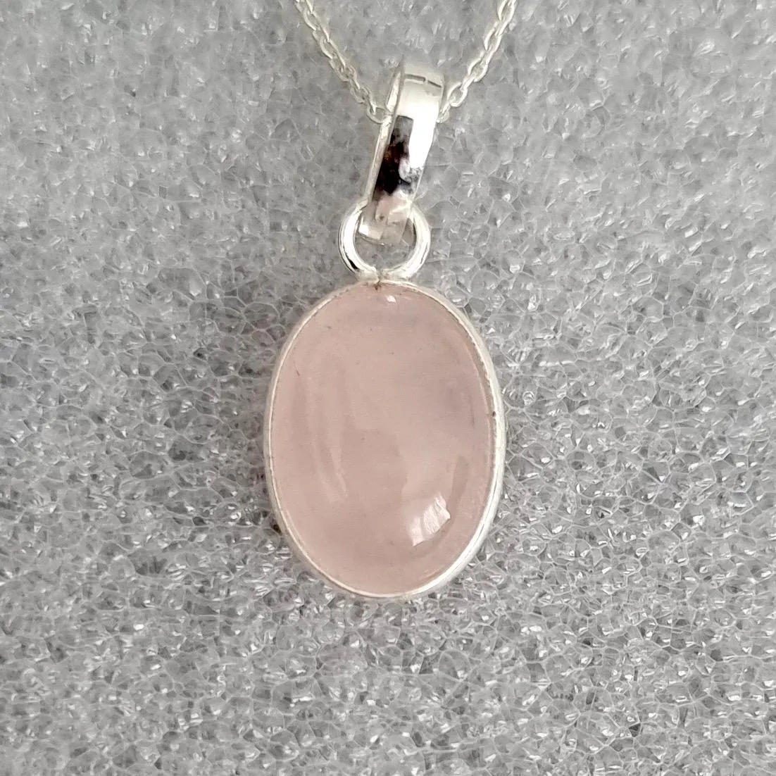 Delicate Oval Rose Quartz 925 Sterling Silver Pendant, P8SRQ