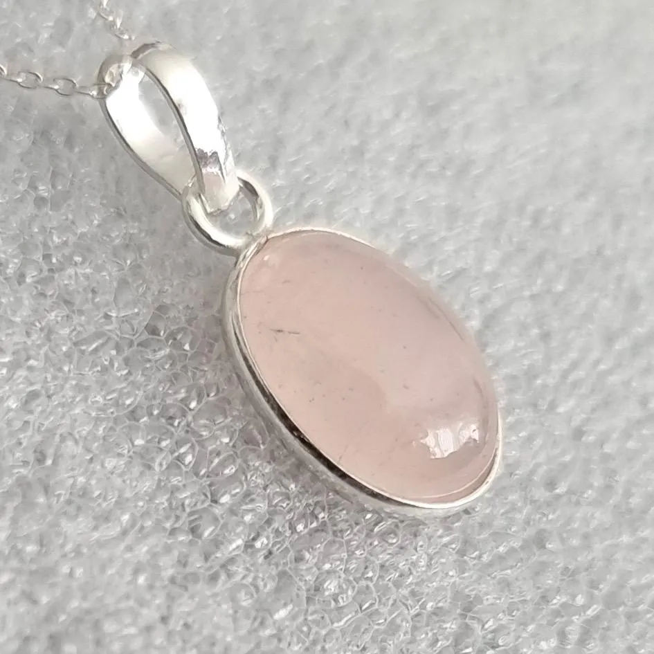 Delicate Oval Rose Quartz 925 Sterling Silver Pendant, P8SRQ