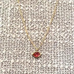 Delicate Tiny Crystal Lips Necklace