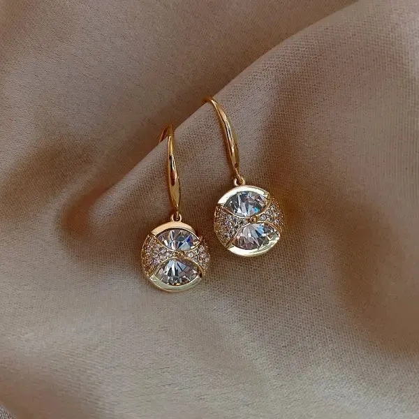 Elegant Flower Zircon Stud Earrings
