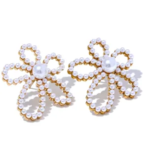 Elegant Pearl Flower Earrings