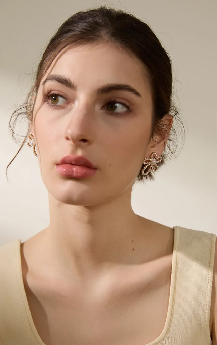 Elegant Pearl Flower Earrings