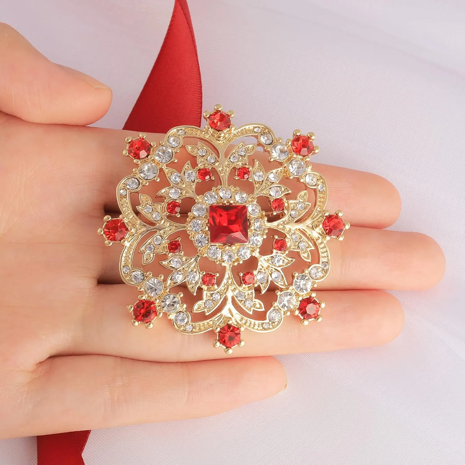 Gold Snowflake Brooch Rhinestone Brooch Broach Large Flower Brooch Pins for Women Designer Jewelry Large Brooches for Women Wedding Women's Brooches & Pins Mother's Day Valentine's Day