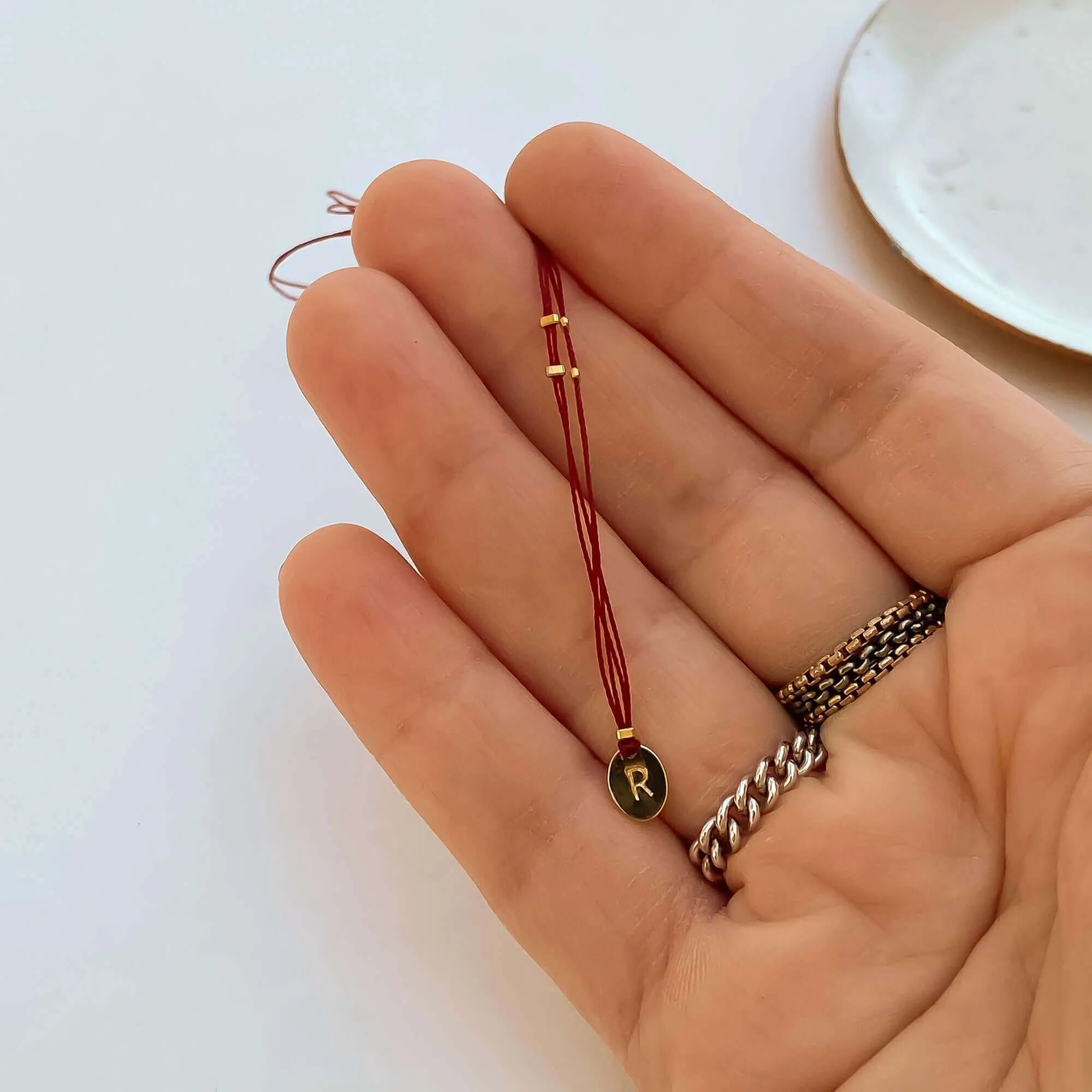 JIVA OVAL THREADED NECKLACE