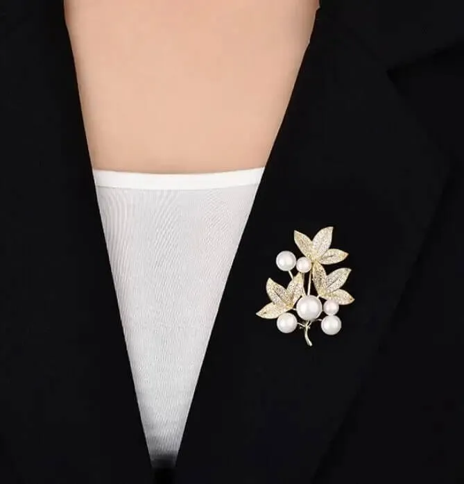 Leaf Rhinestone Gold-Toned Brooch With Synthetic Pearls