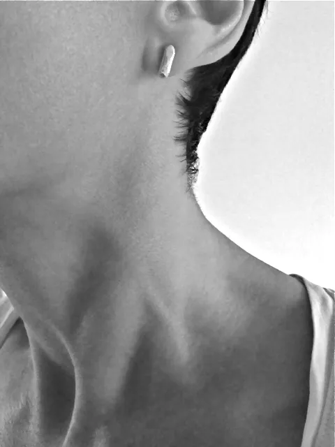 Line earring - silver