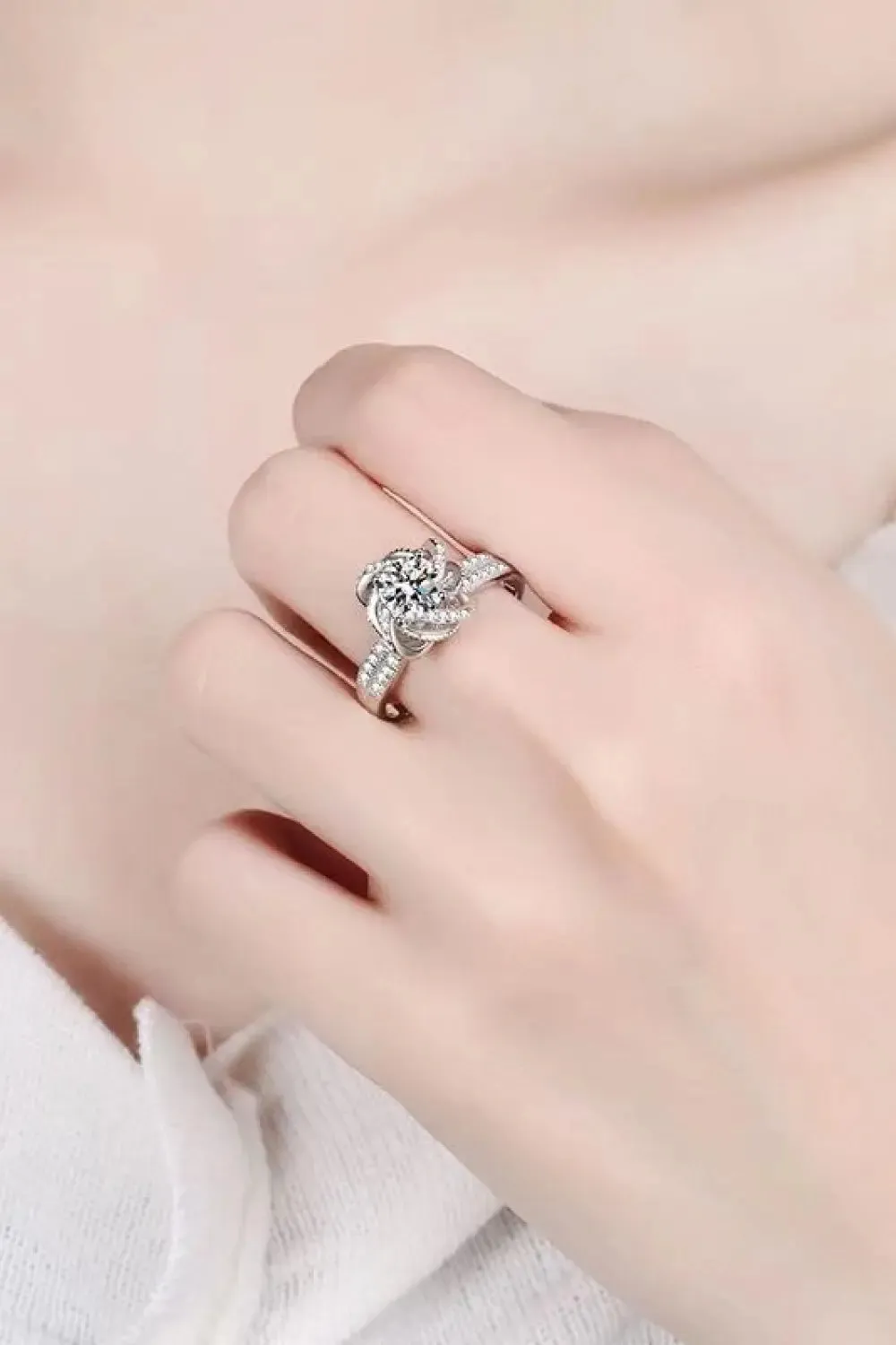 LOVCIA 2 Carat Moissanite Floral Platinum-Plated Ring