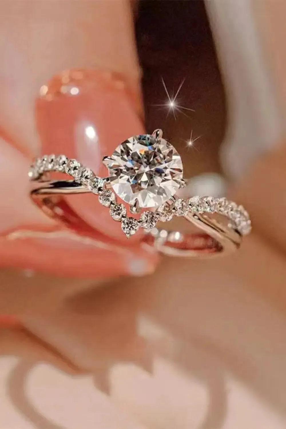 LOVCIA Bold Beauty 1 Carat Moissanite Heart-Shaped Ring