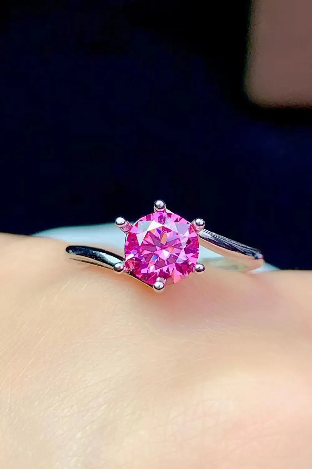 LOVCIA Can't Stop Your Shine 1 Carat Moissanite Ring