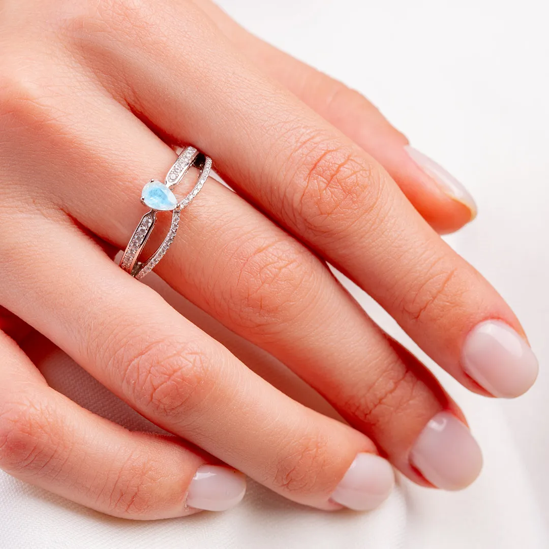 Minimalist' Moonstone Ring