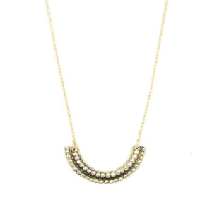 NARA CURVED BAR PENDANT NECKLACE