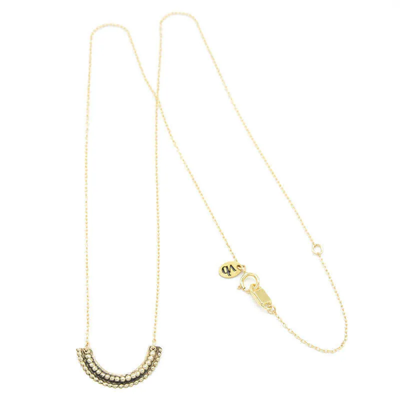 NARA CURVED BAR PENDANT NECKLACE