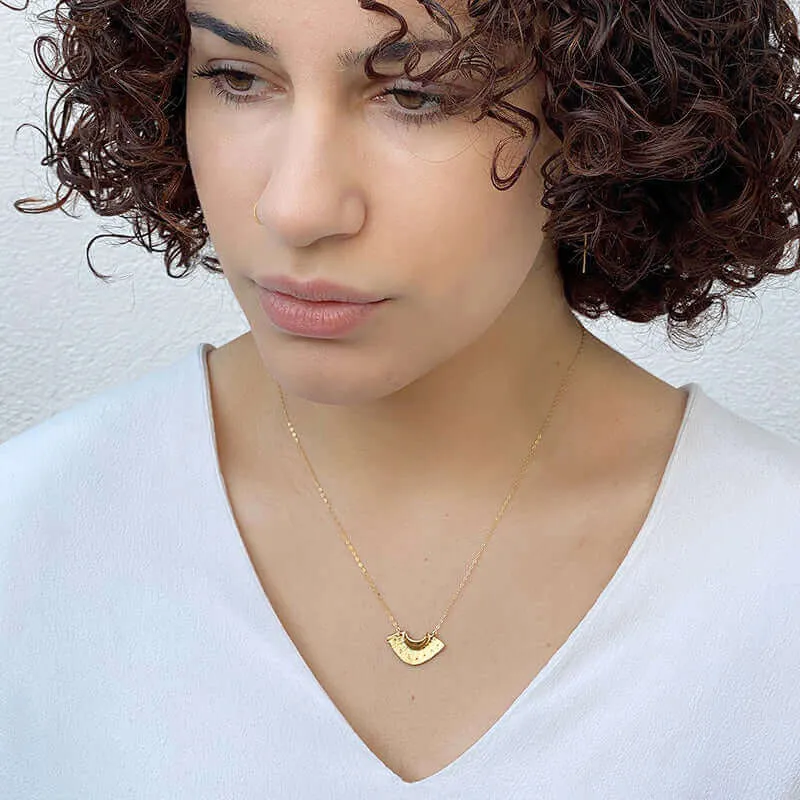 NETAL PENDANT NECKLACE