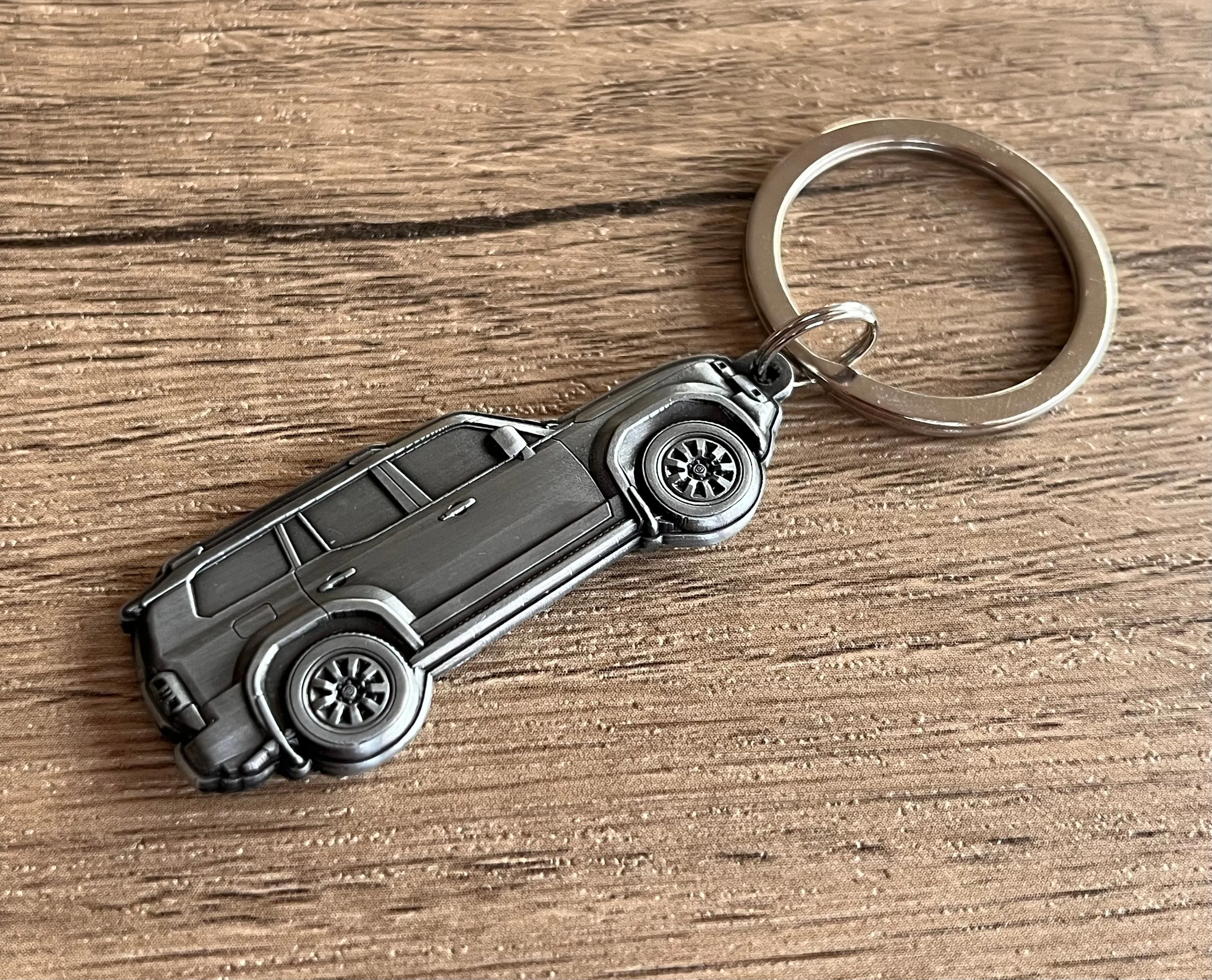 New 2024  Land Cruiser J250 3D Metal Key Chain - Reefmonkey