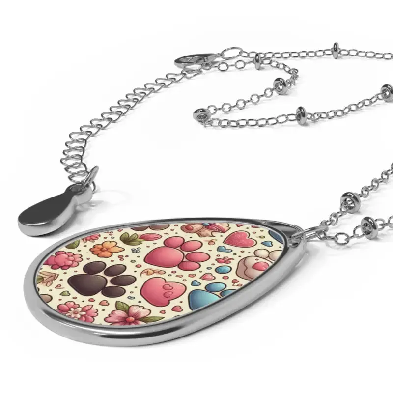 Oval Pendant Necklace Timeless Charm Robust Zinc Alloy