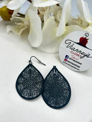 Payton Black Dangle Drops Fishhook Earring