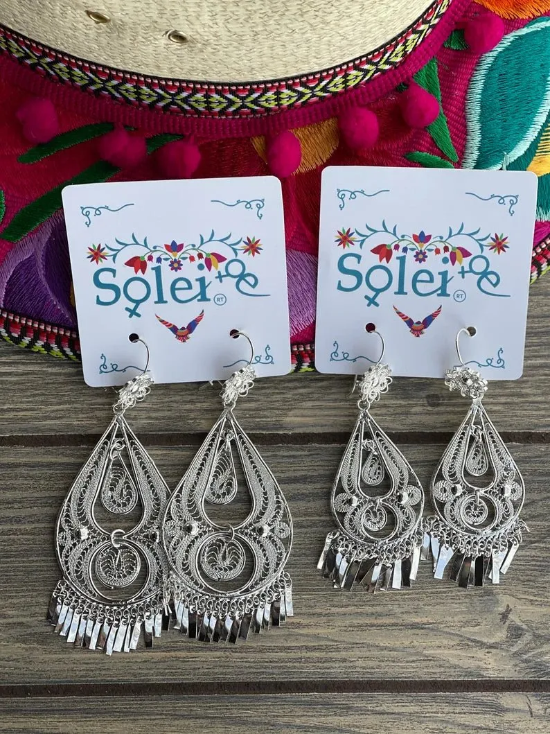 Pera Lágrima Earrings