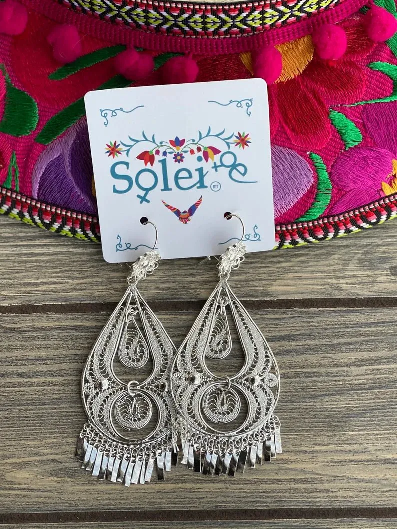 Pera Lágrima Earrings