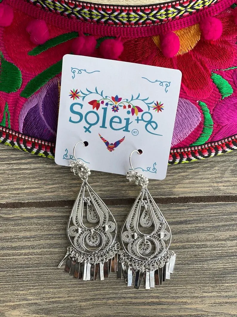 Pera Lágrima Earrings