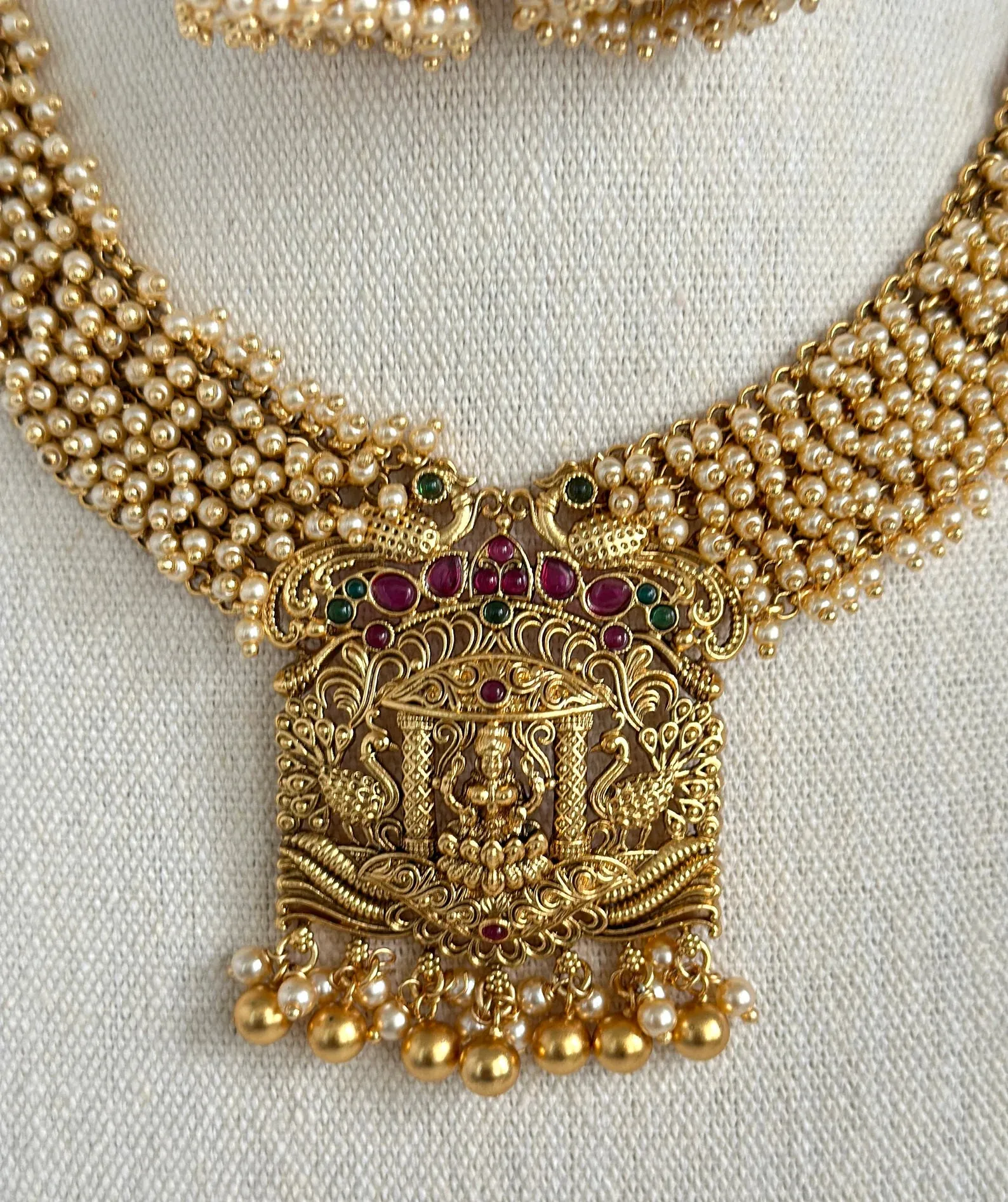 RubyGreen Antique Guttapusalu  Gold Necklace