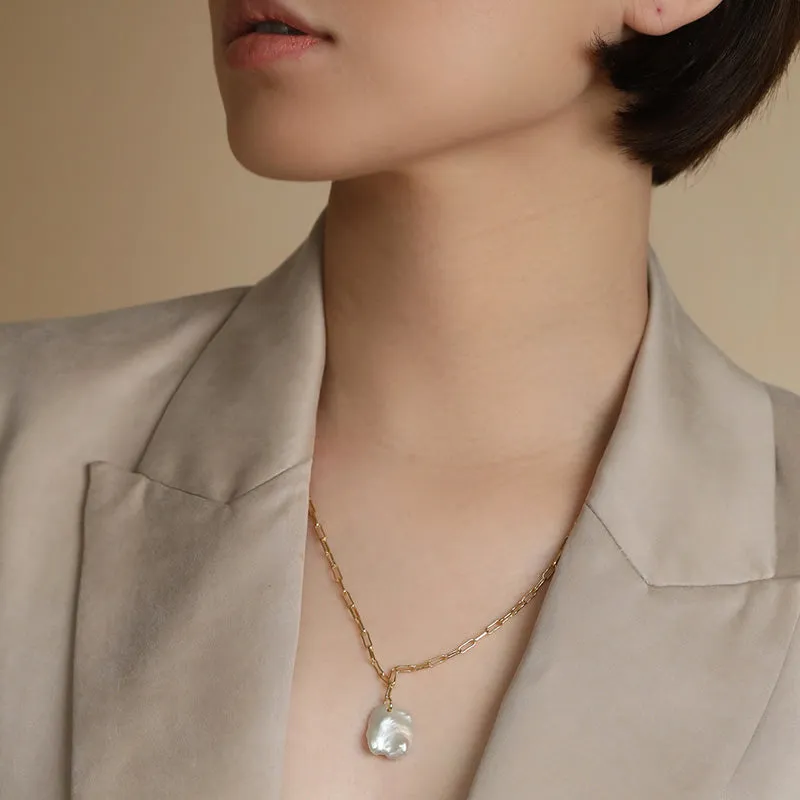 Thick Chain Natural Baroque Pearl Necklace