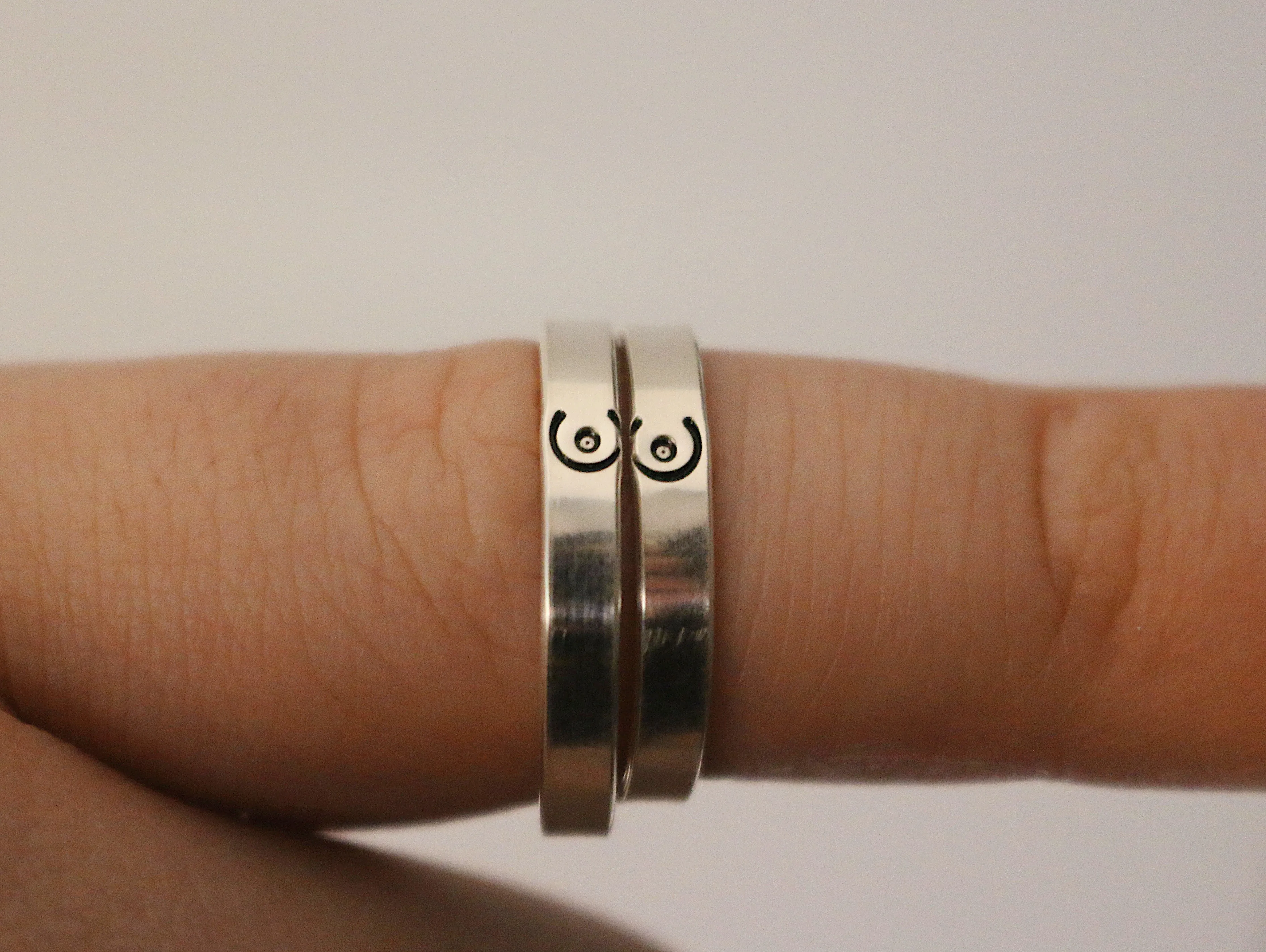 Thin Boobs Ring Set