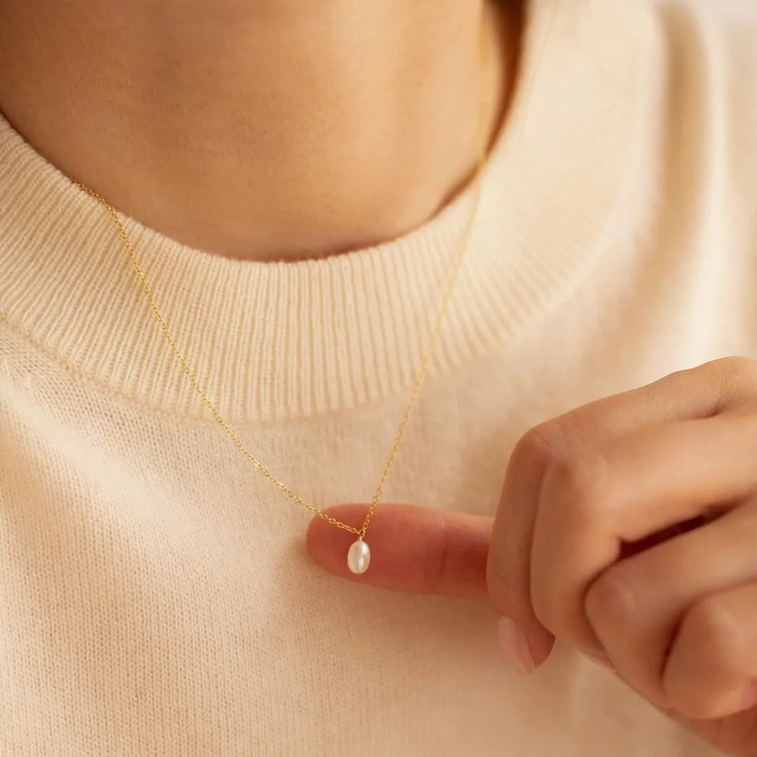 Tiny Pearl Necklace