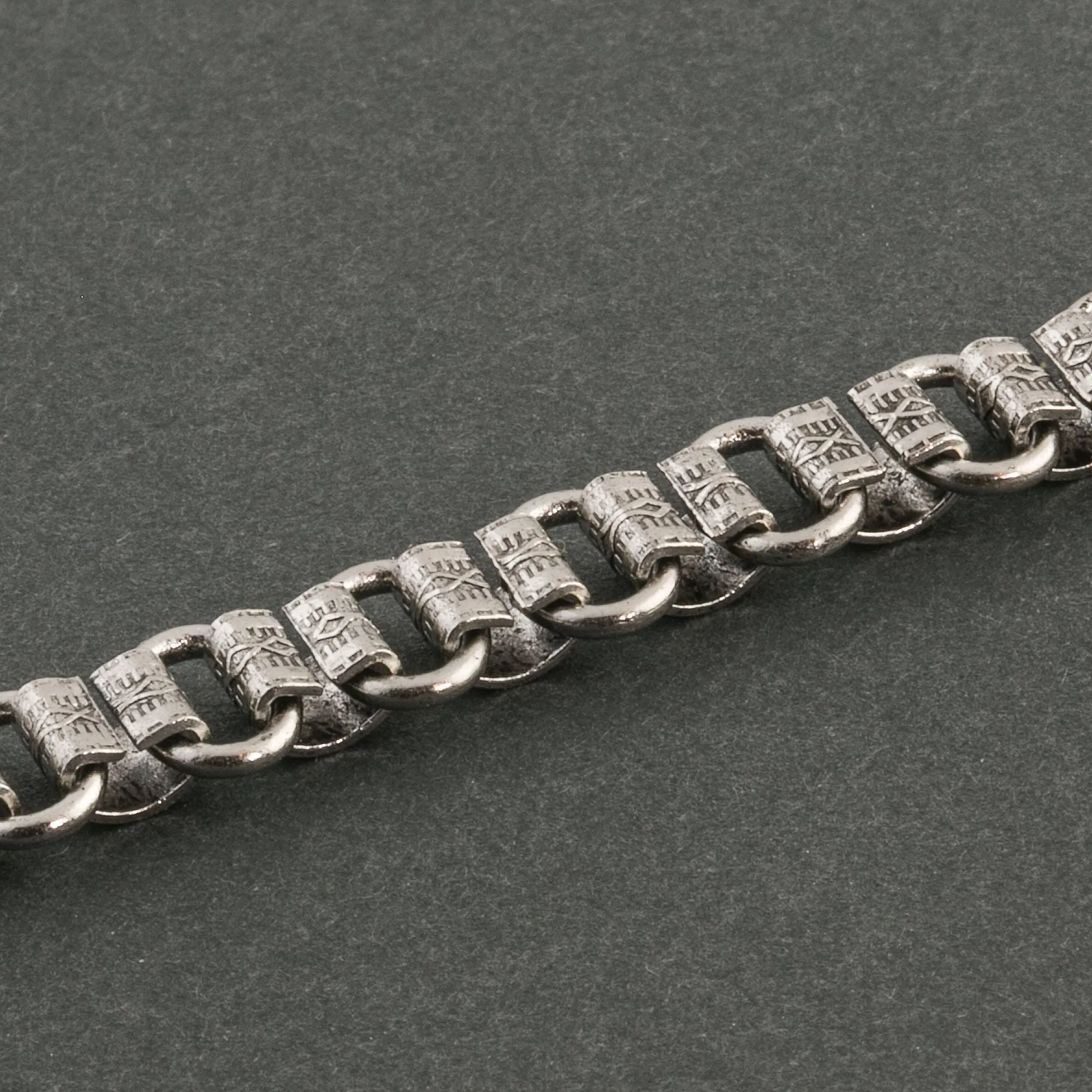 Vintage style antique silver plated embossed solid brass book chain per foot. b12-chn578s