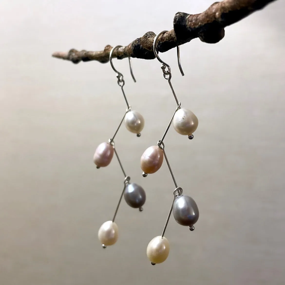 Waterfall ombré pearl earrings