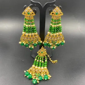 ZEVAR I Green Kundan & Pearl Earrings & Mangtika Combo Set